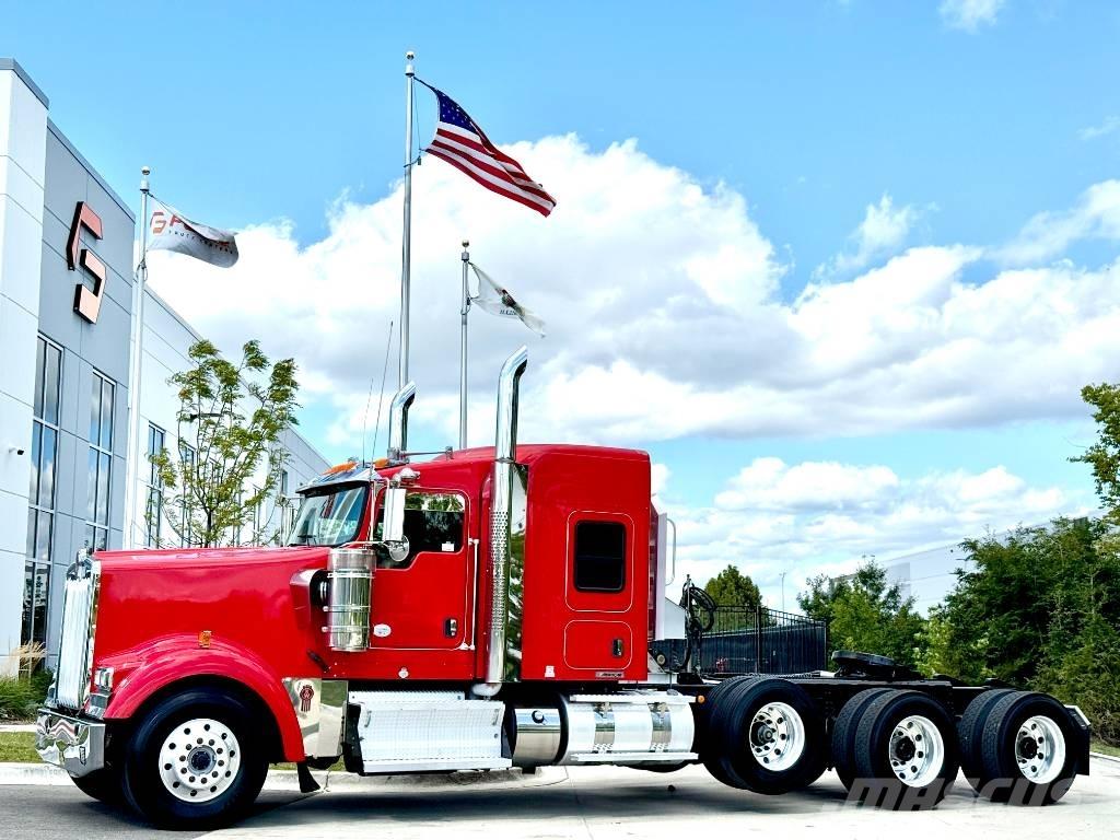 Kenworth W 900 Тягачі