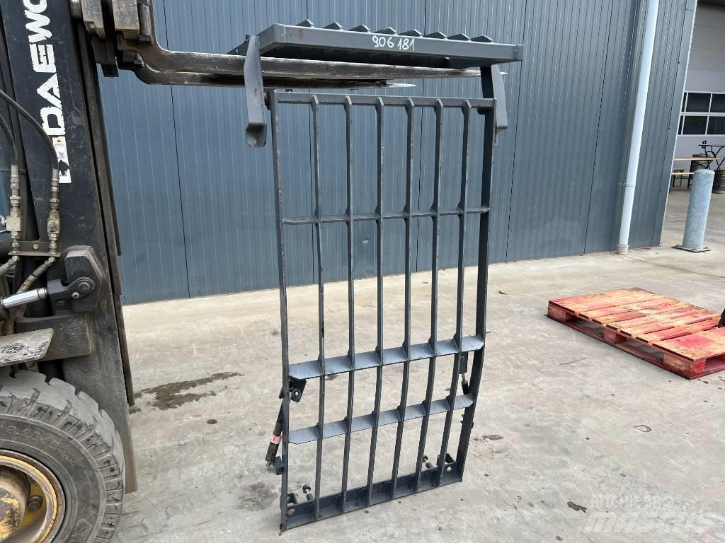 Doosan DX180 / DX225 Кабіна