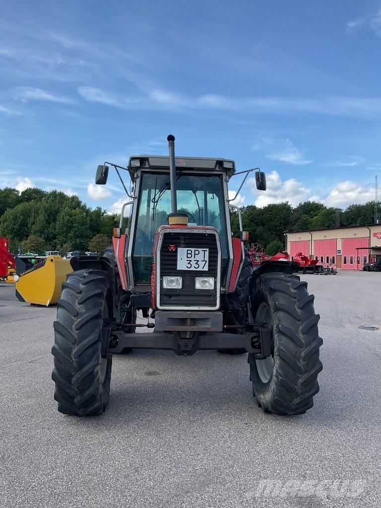 Massey Ferguson 3115 Трактори