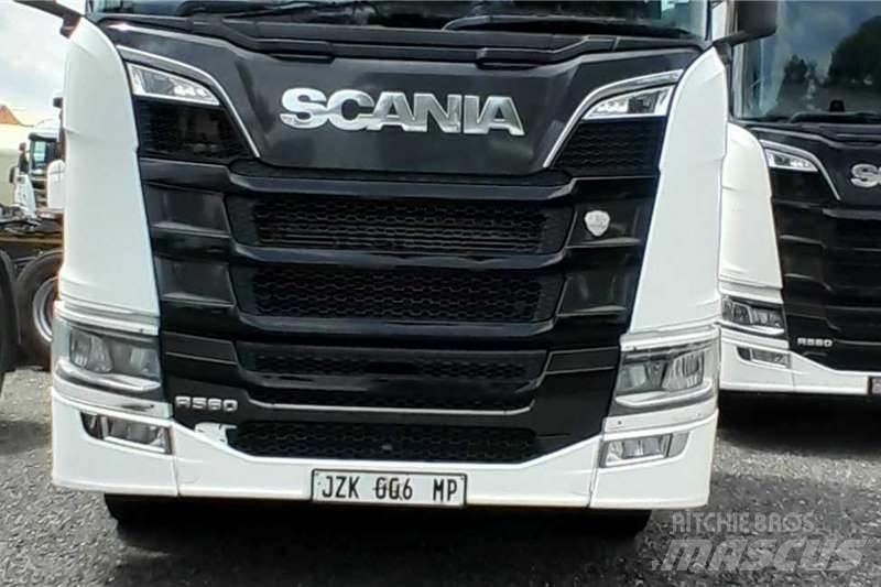 Scania R560 Вантажівки / спеціальні