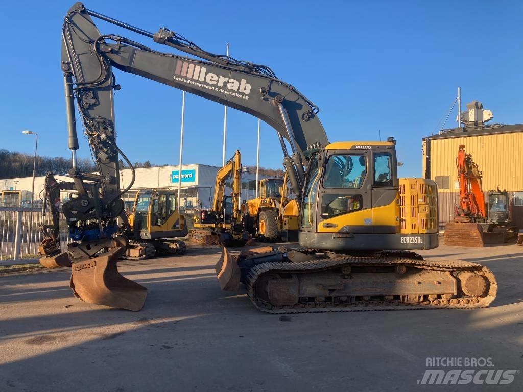 Volvo ECR 235 D Гусеничні екскаватори