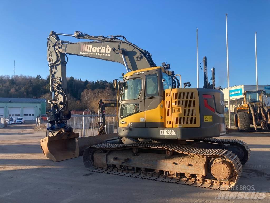 Volvo ECR 235 D Гусеничні екскаватори