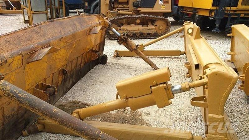 CAT D7E, D7F, D7G Леміші