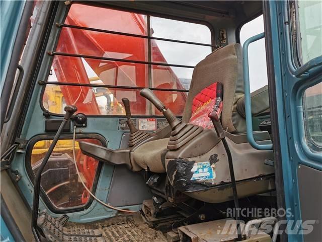 Hitachi EX220LC Гусеничні екскаватори