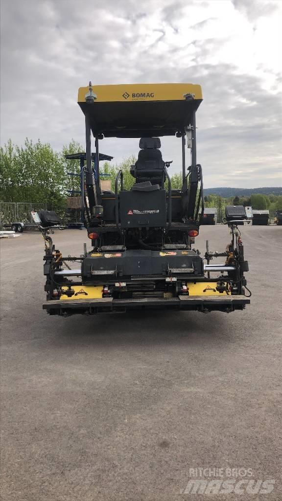 Bomag BF 300 P-2 Асфальтовкладачі