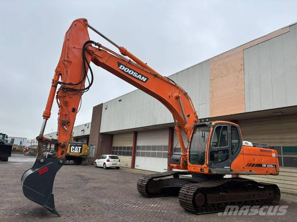 Doosan DX 255 LC Гусеничні екскаватори