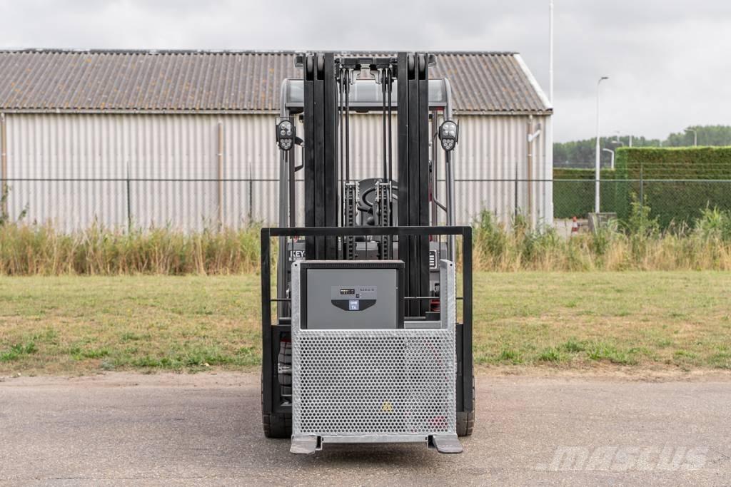 Manitou ME 430 Електронавантажувачі