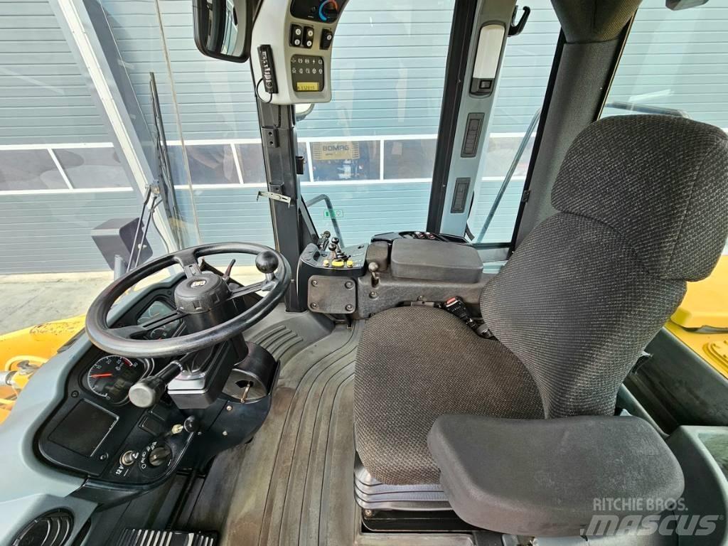 CAT 962 H Фронтальні навантажувачі