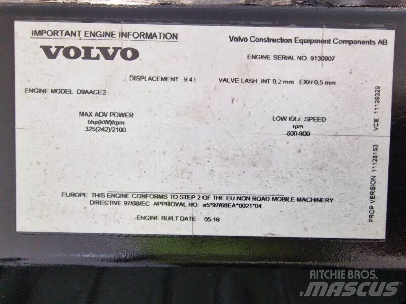 Volvo D9AACE2 Двигуни