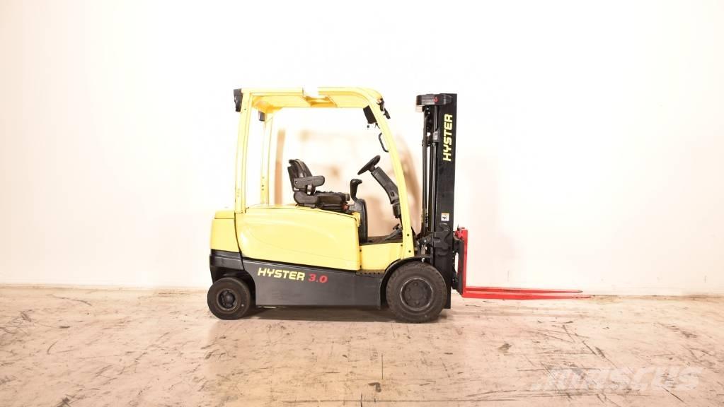 Hyster J3.0XN Електронавантажувачі