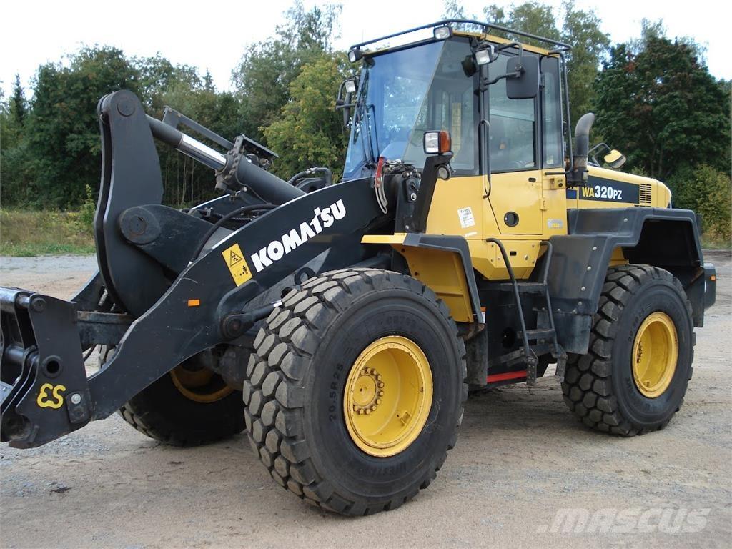 Komatsu WA320 PZ-6 Фронтальні навантажувачі