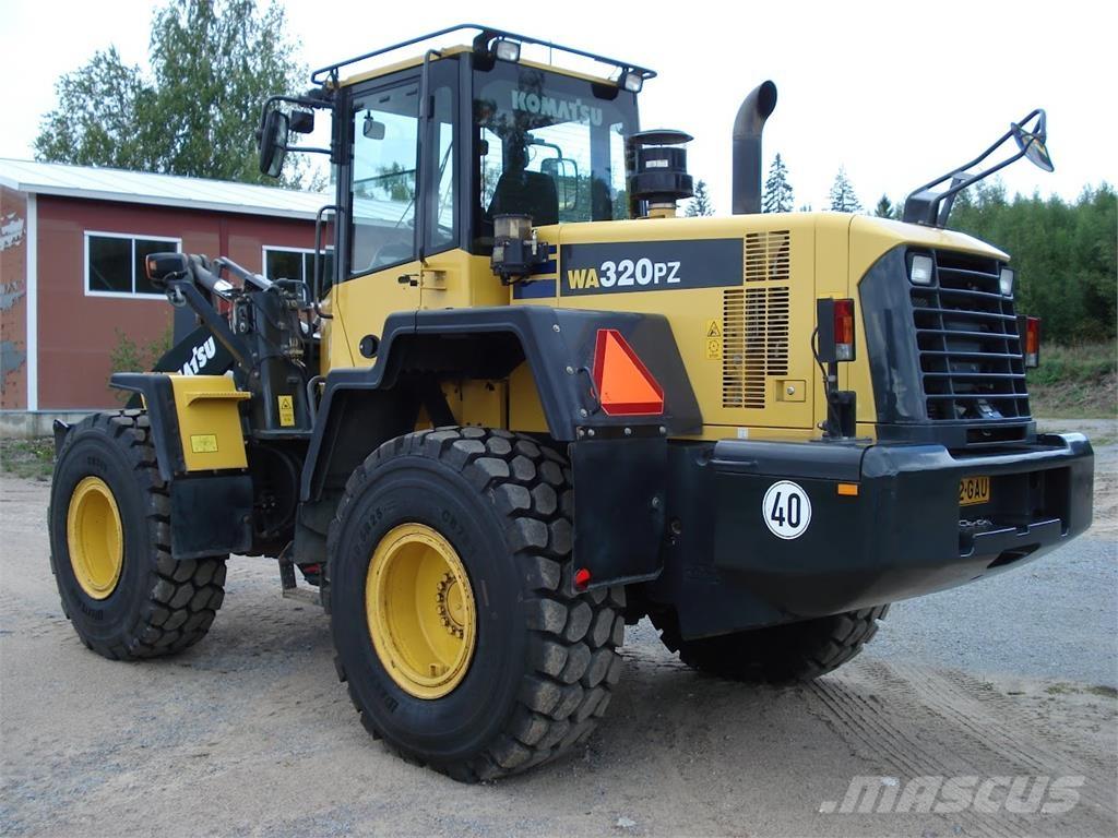Komatsu WA320 PZ-6 Фронтальні навантажувачі