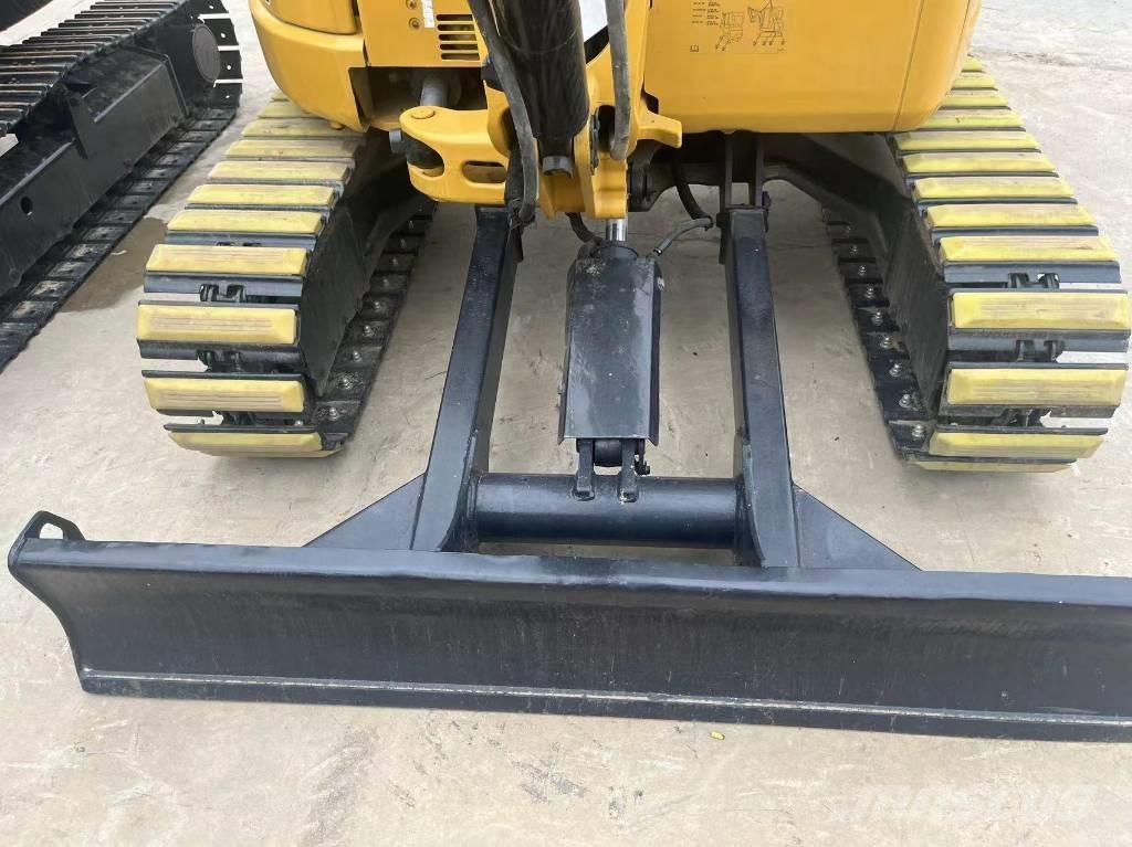 CAT 303.5 E CR Міні-екскаватори < 7т