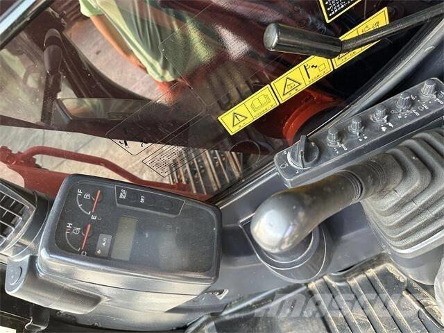Hitachi ZX60 Гусеничні екскаватори