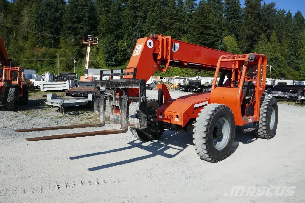 SkyTrak 6042 Телескопічні навантажувачі