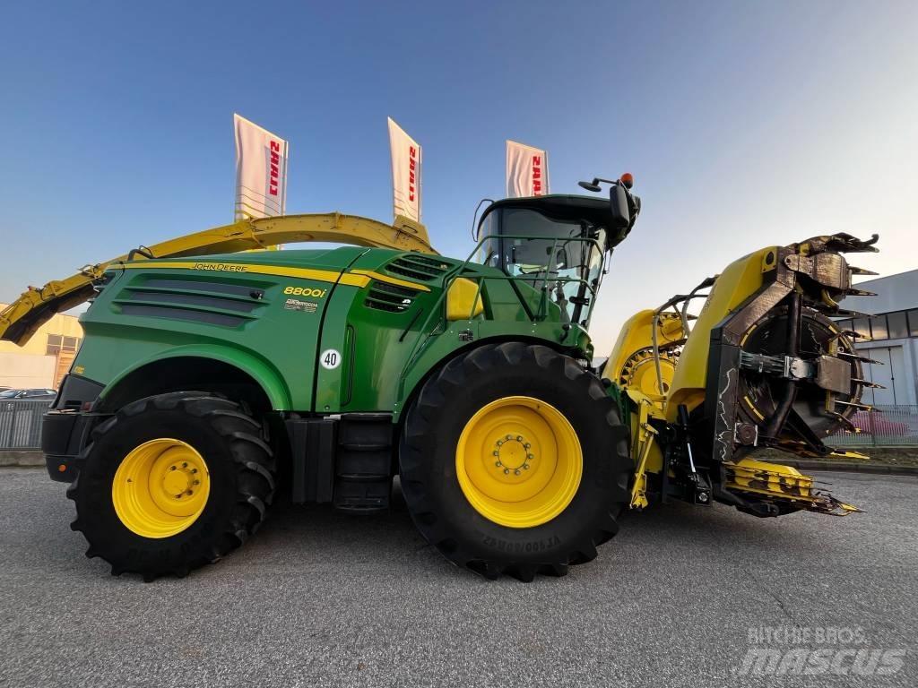 John Deere 8800 Кормозбиральні комбайни