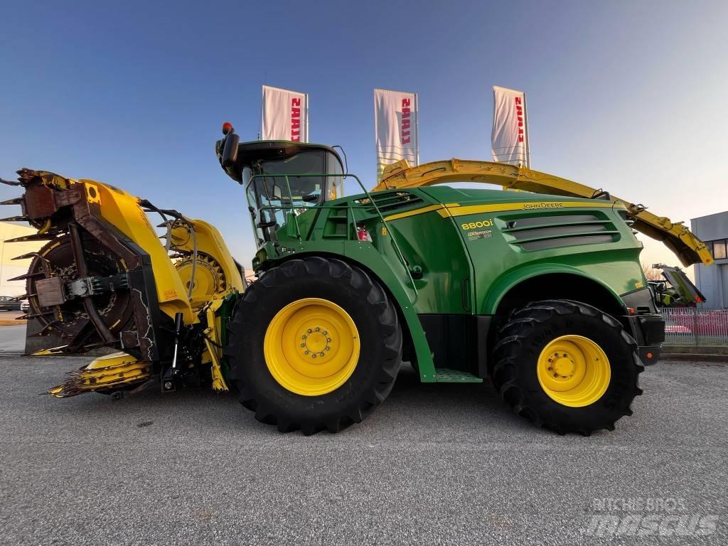 John Deere 8800 Кормозбиральні комбайни