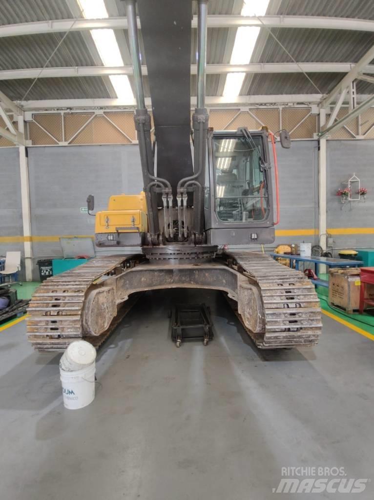 Volvo EC350DL Гусеничні екскаватори