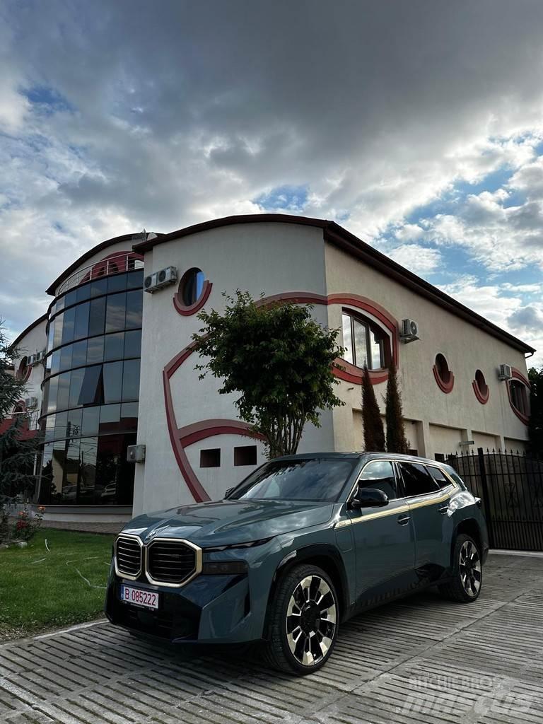 BMW XM Автомобілі