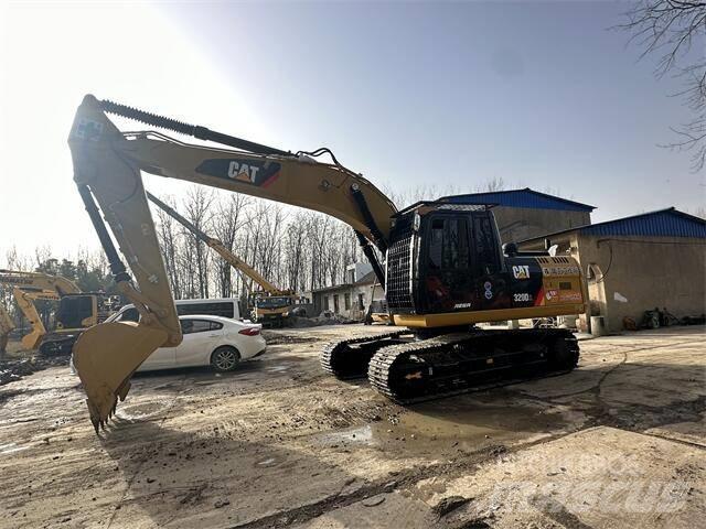 CAT 320D Гусеничні екскаватори