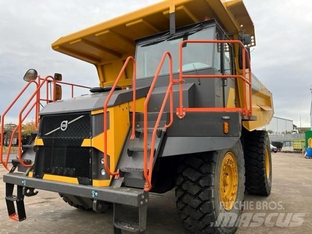 Volvo R60D Кар`єрні самоскиди