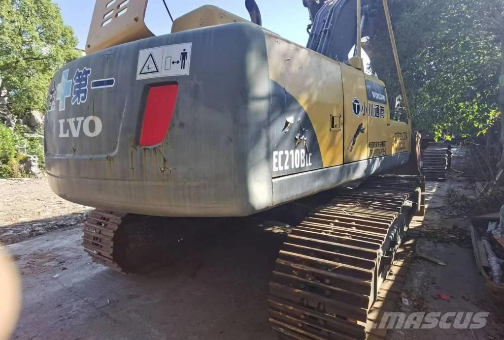 Volvo EC210BLC Гусеничні екскаватори