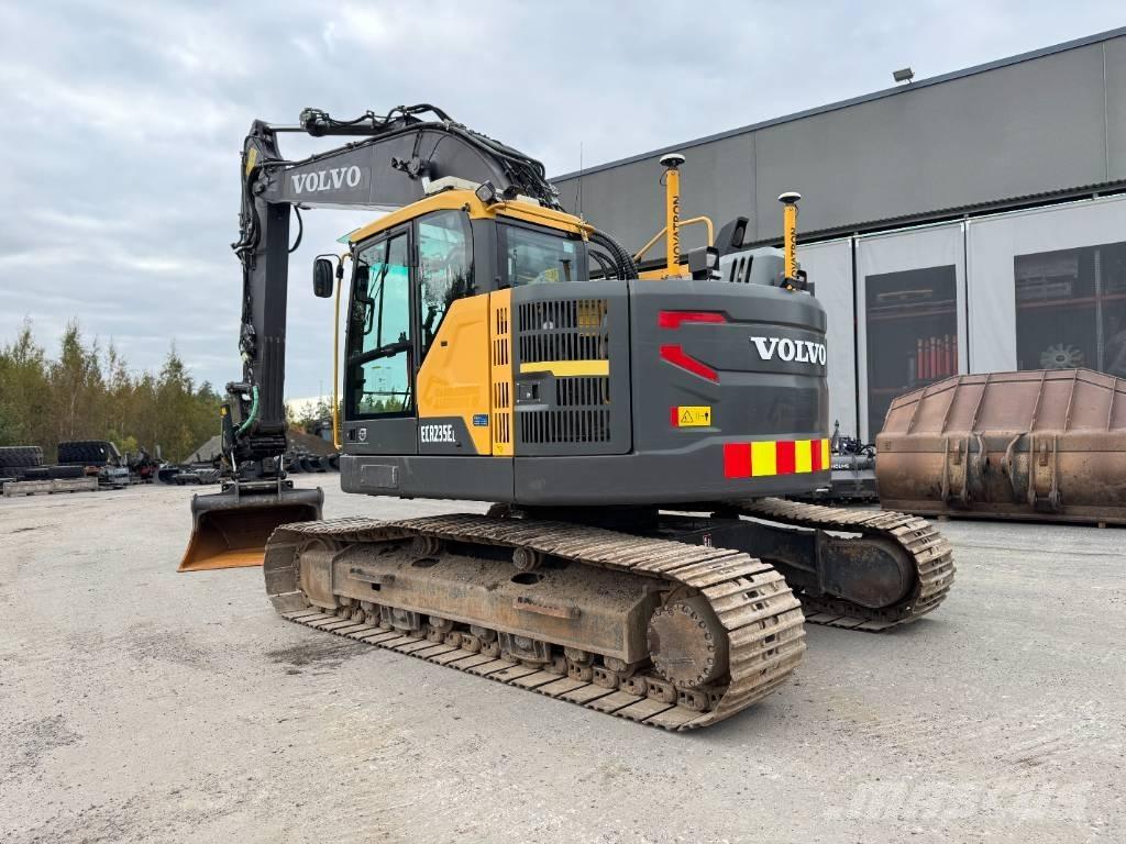 Volvo ECR 235 E Гусеничні екскаватори