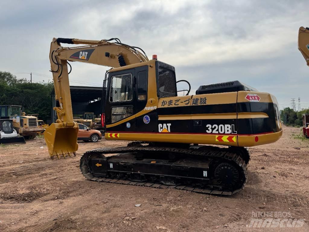 CAT 320 B L Гусеничні екскаватори