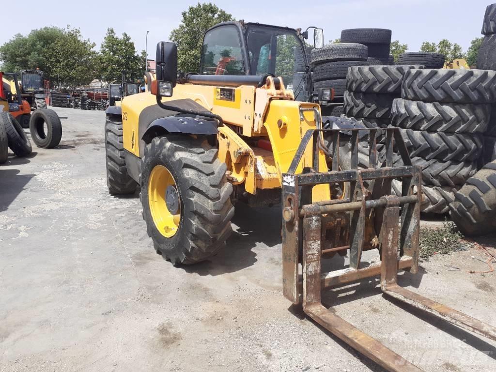 JCB 535-95 Телескопічний навантажувач