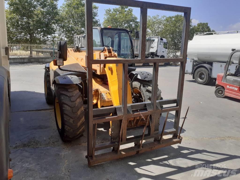 JCB 535-95 Телескопічний навантажувач