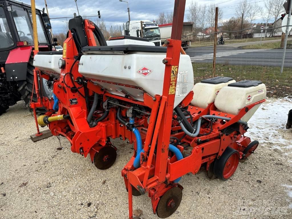 Kuhn Maxima 2 T Cажалки