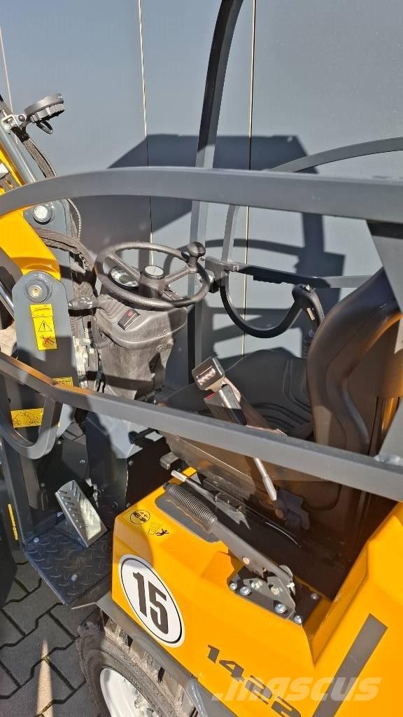 Schäffer 1422 Малі навантажувачі