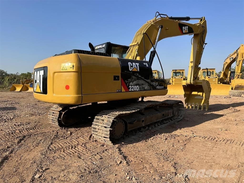 CAT 320 D Гусеничні екскаватори