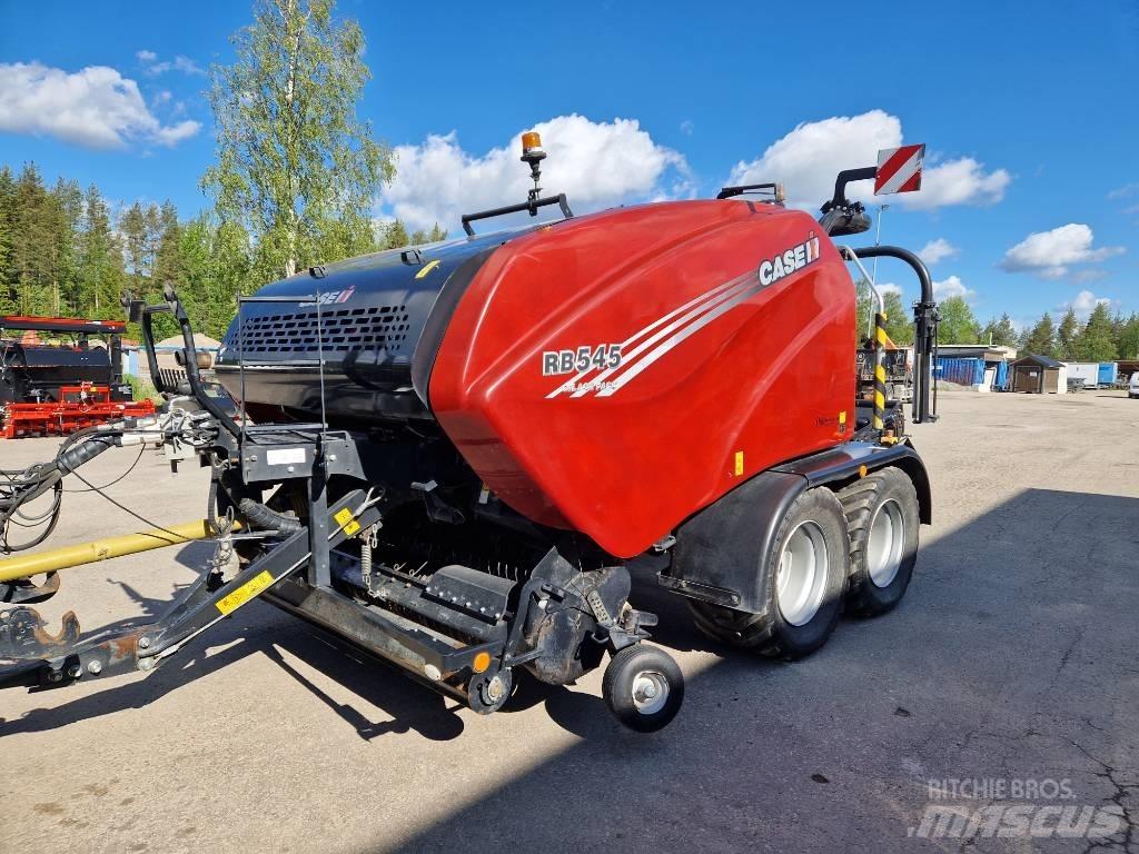 Case IH RB 545 Рулонні прес-підбирачі