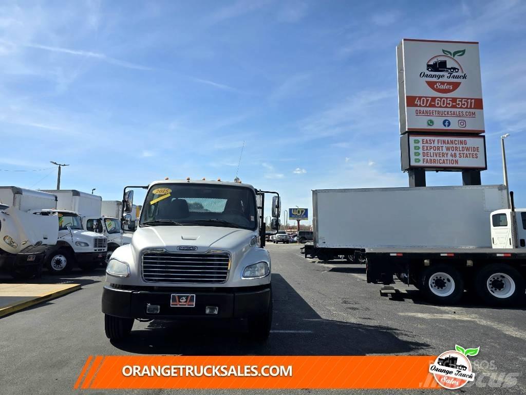 Freightliner M2 106 Шасі з кабіною