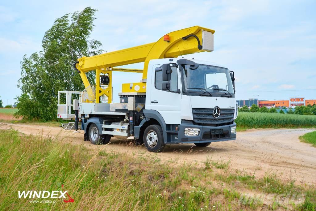 Palfinger P 300 KS Автовишки на базі вантажівки