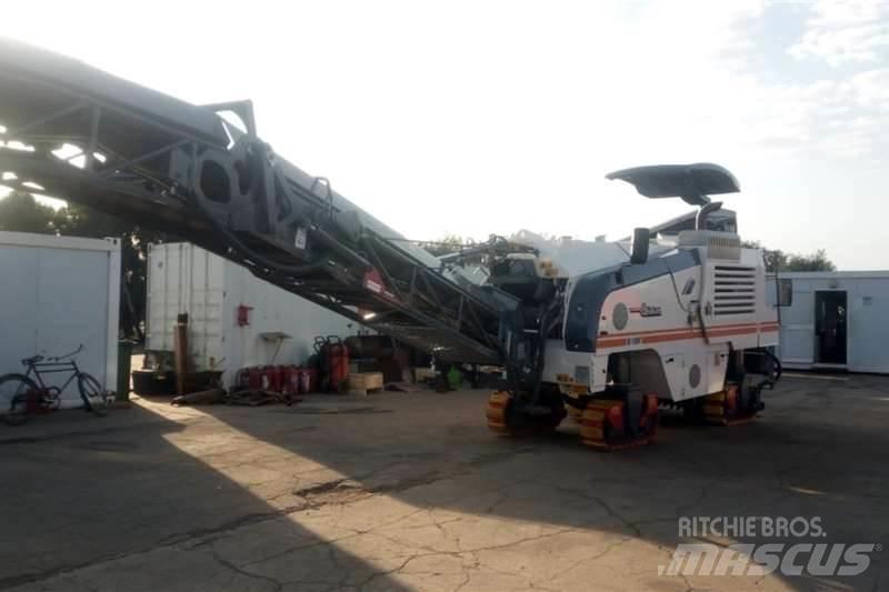 Wirtgen W100F Вантажівки / спеціальні