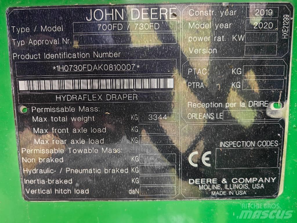 John Deere T 670 i Зернозбиральні комбайни