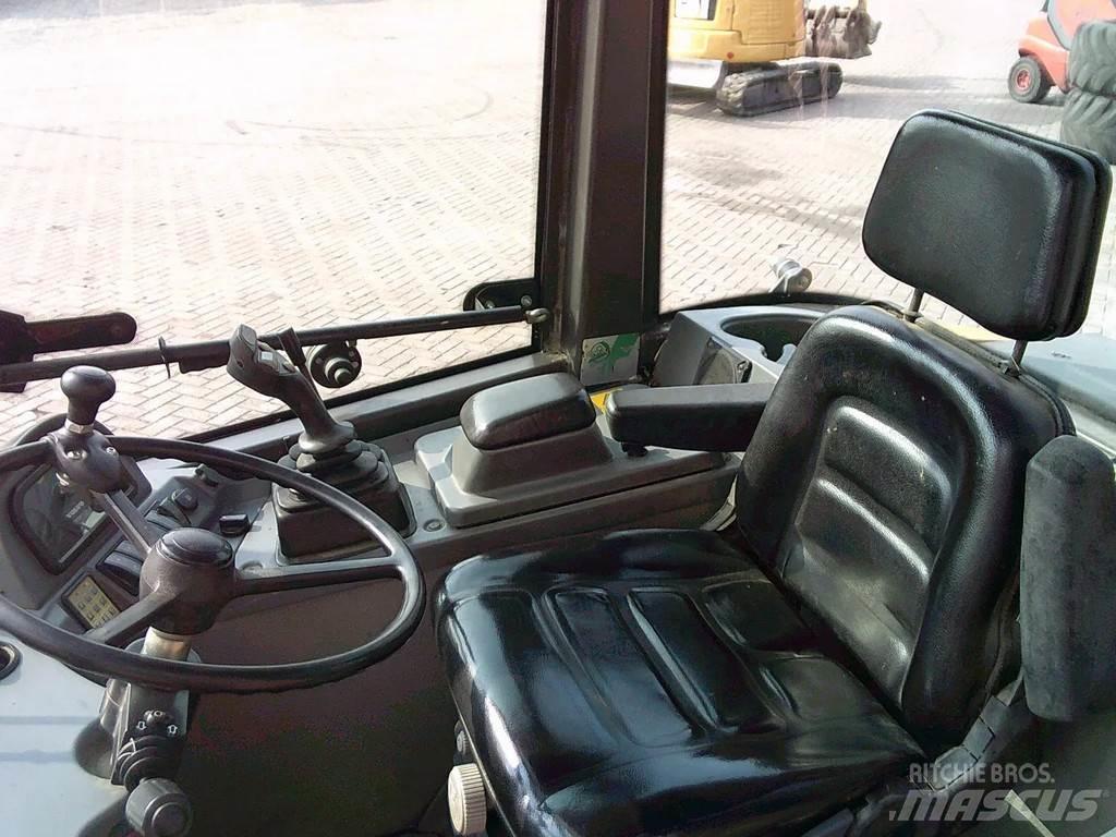 Volvo L25B Фронтальні навантажувачі