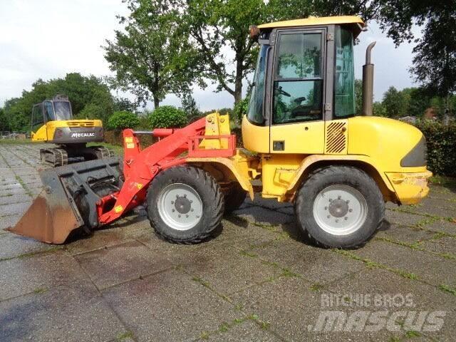 Volvo L30 Фронтальні навантажувачі