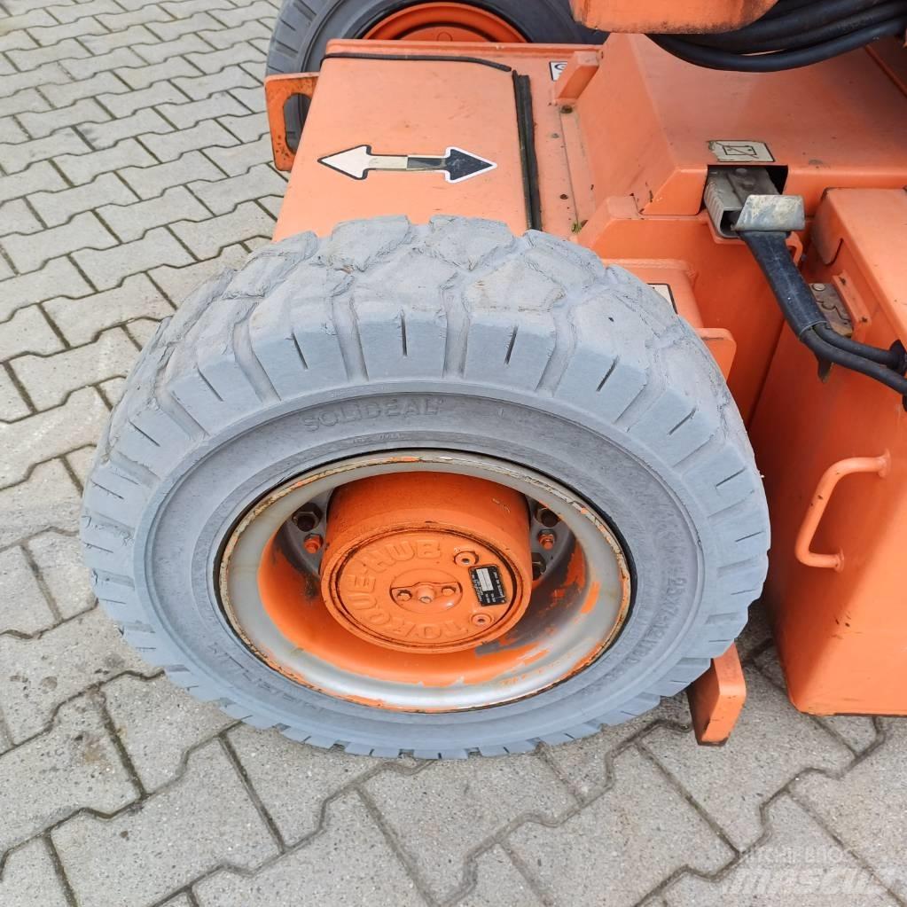JLG E300AJP Колінчаті підйомники