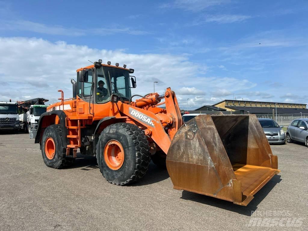 Doosan dl 300 Фронтальні навантажувачі