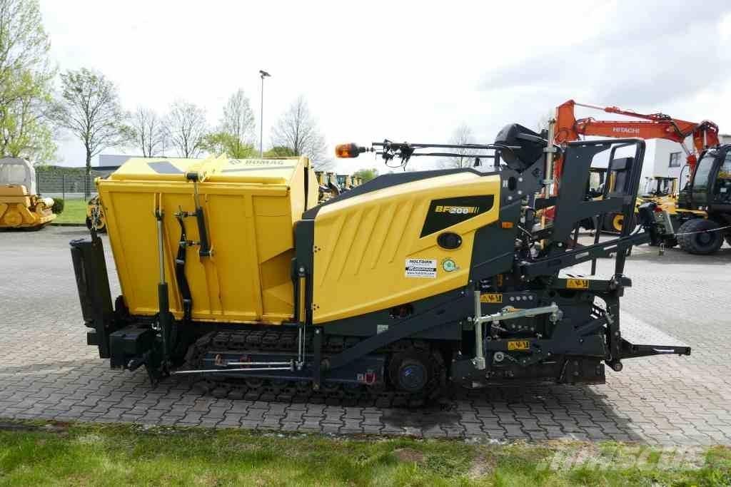 Bomag BF 200 C-2 Малогабаритні асфальтоукладальники