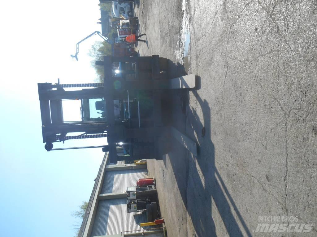 SMV 33-1200C Дизельні навантажувачі