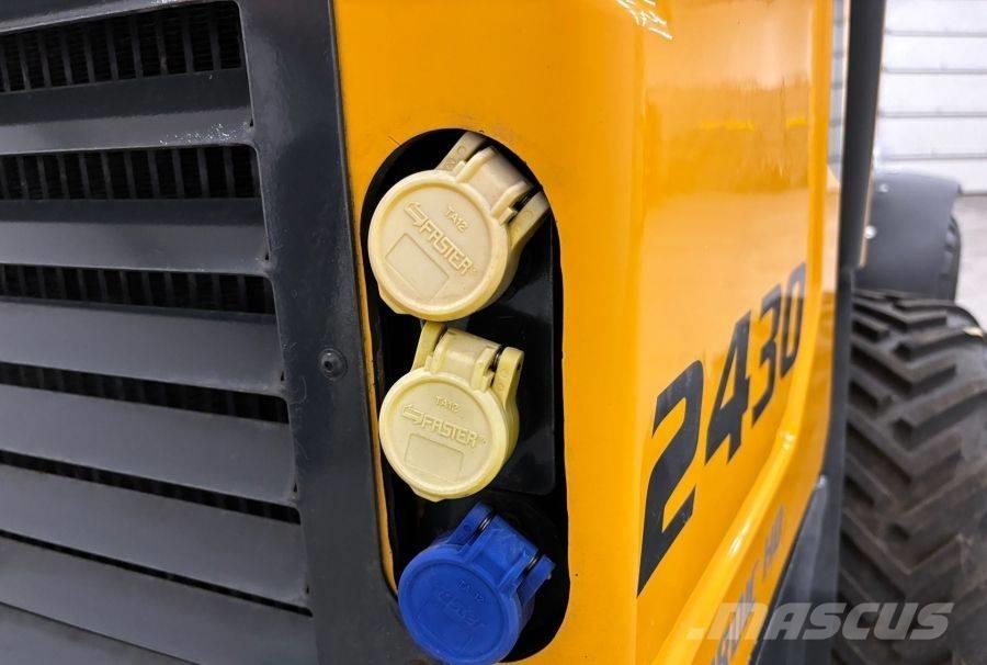 Schäffer 2430 HD Міні-навантажувачі