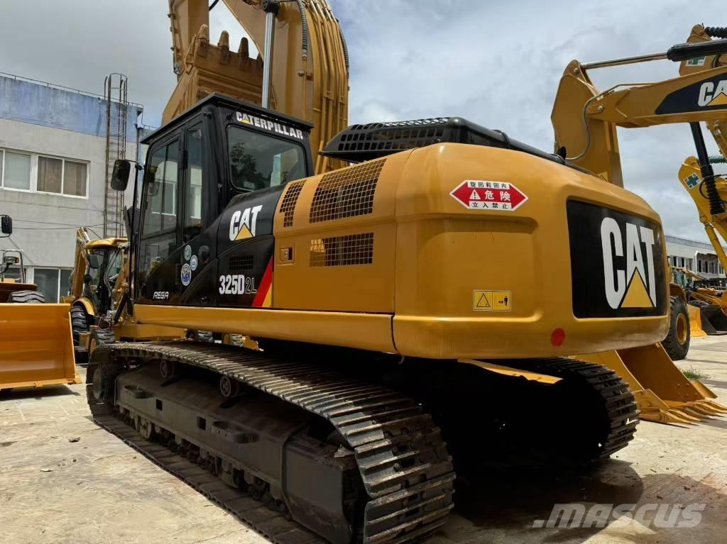 CAT 325 D L Гусеничні екскаватори
