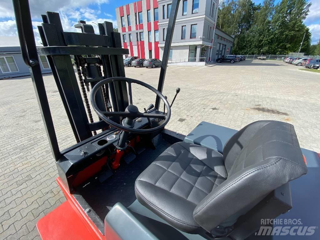 Linde H25D Дизельні навантажувачі
