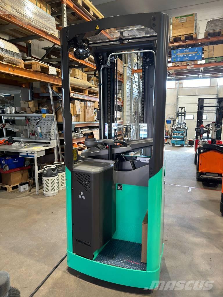 Mitsubishi SBR16N2 Самохідні електроштабелери