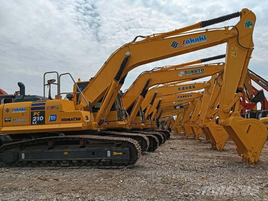 Komatsu PC 210 Гусеничні екскаватори