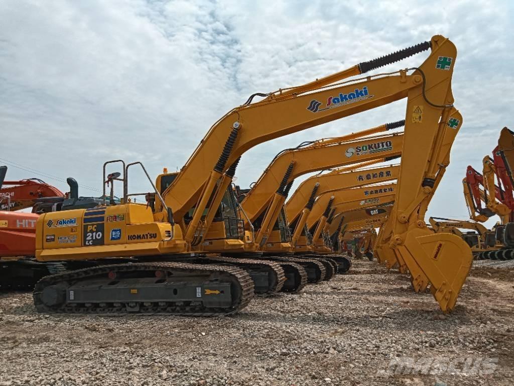 Komatsu PC 210 Гусеничні екскаватори